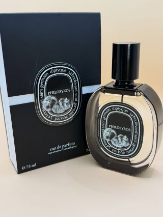 Diptyque Philosykos – vôňa figového raja Philosykos znamená „priateľ figy“. Táto vôňa vzdáva poctu celému figovníku: od...